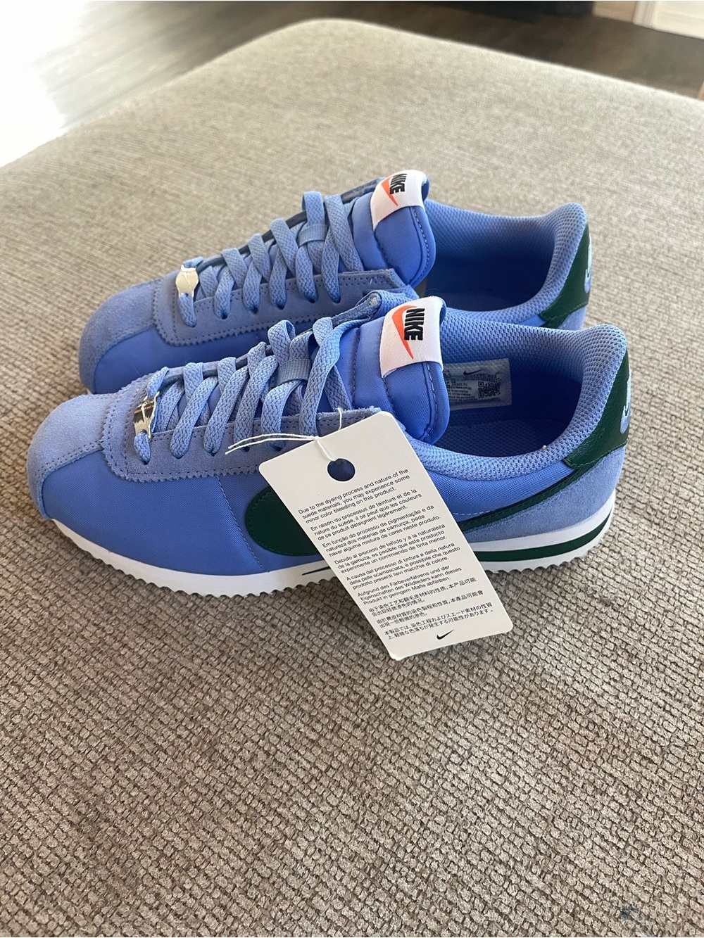Nike Classic Cortez Sneakers in Blue with Green Swoosh - Picture 3 of 6